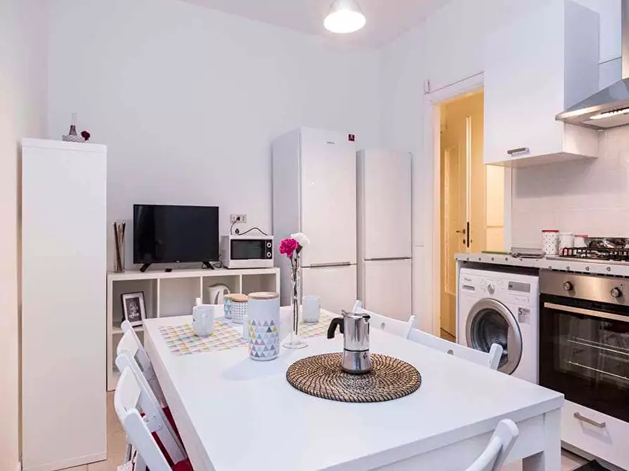 Immagine 12 di Camera in affitto  in Viale Monte Santo8 a Milano