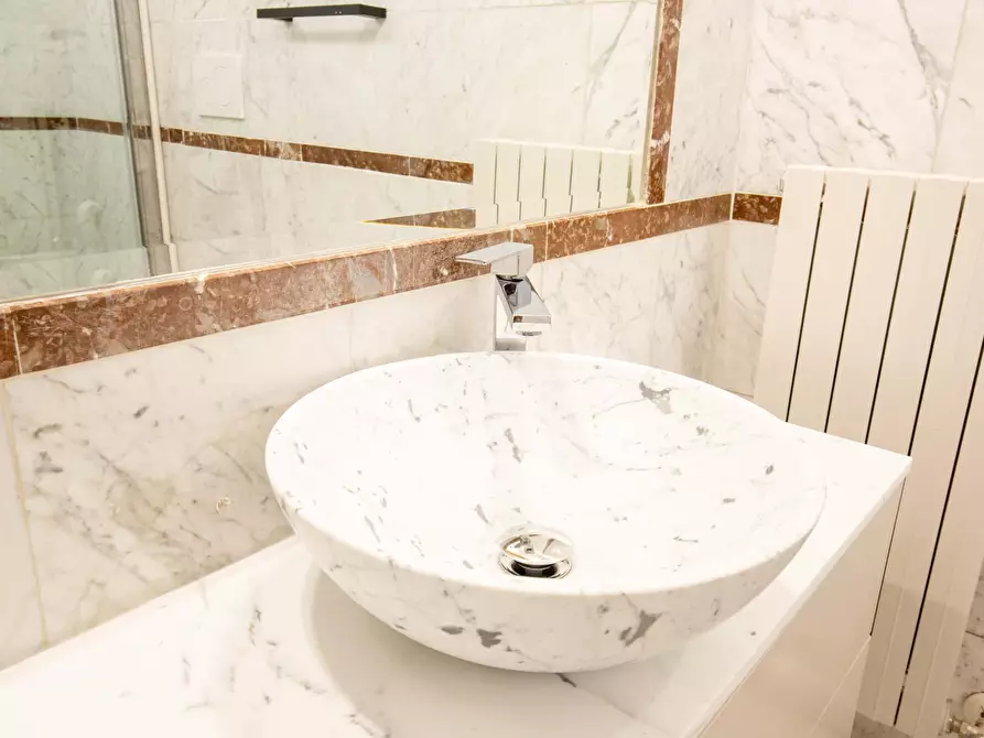 Immagine 11 di Appartamento in affitto  in Via de' Falegnami16 a Bologna