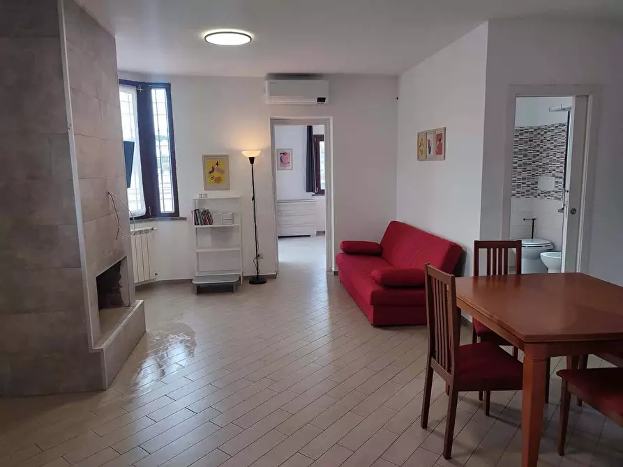 Immagine 56 di Appartamento in affitto  in via Giorgio Bassani62 a Roma