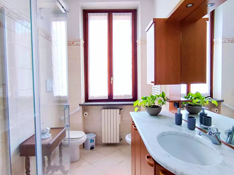 Immagine 12 di Appartamento in affitto  in Via Novara a Milano