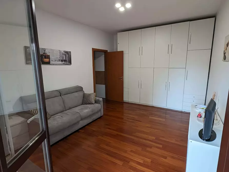 Immagine 3 di Appartamento in affitto  in Viale Lucania15 a Milano