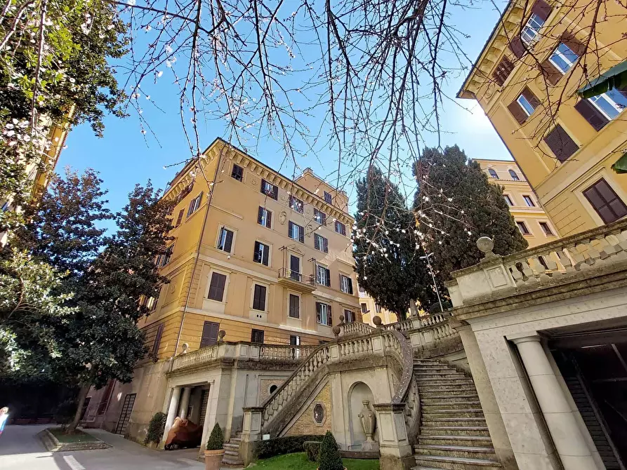 Immagine 21 di Appartamento in affitto  in Viale Bruno Buozzi19 a Roma