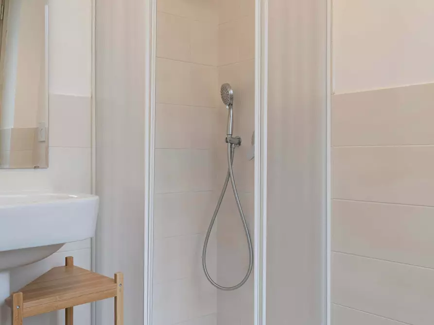 Immagine 13 di Camera in affitto  in Via Savona26 a Milano