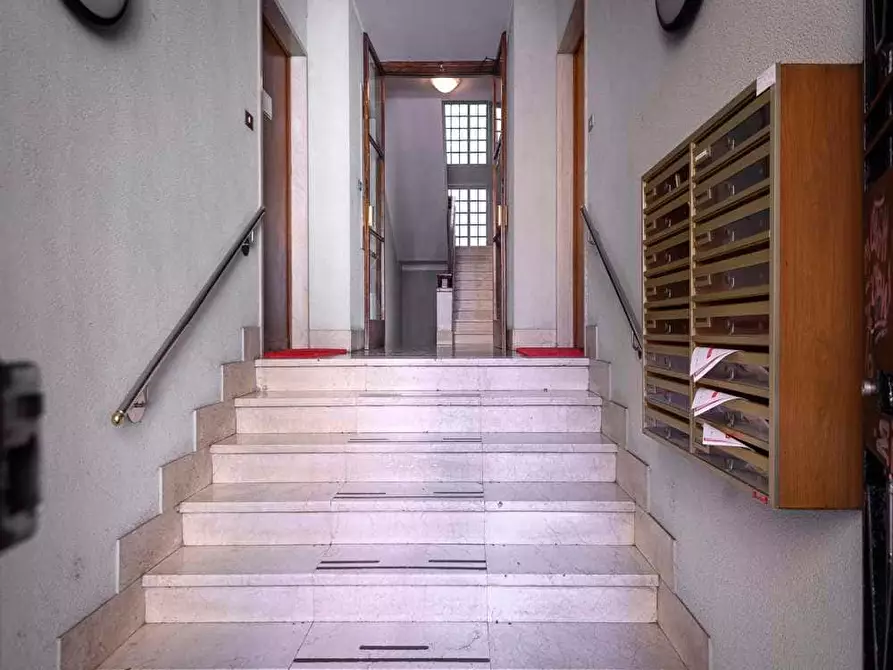 Immagine 10 di Camera in affitto  in Via Felice Casati31 a Milano