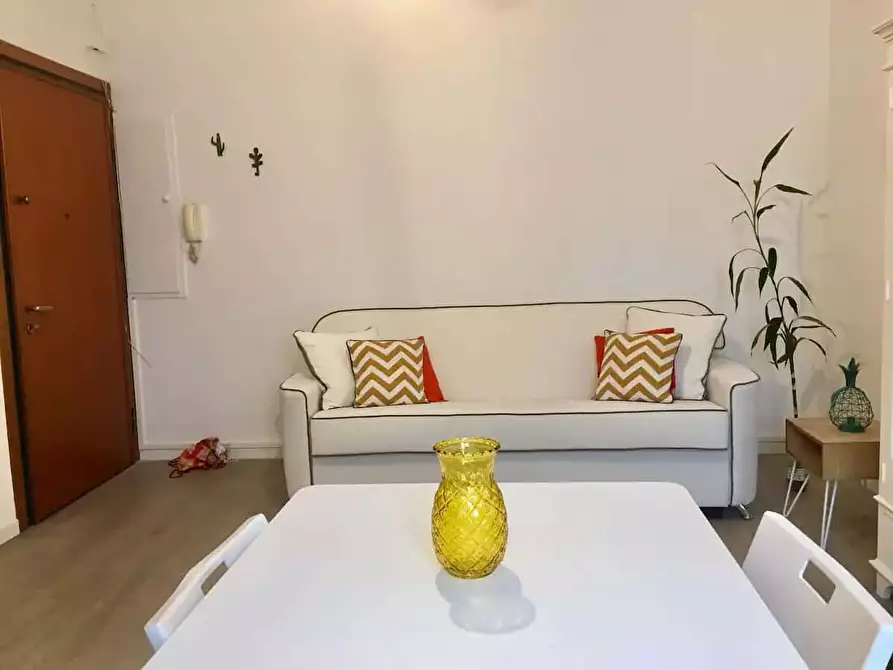 Immagine 15 di Appartamento in affitto  in Via Morazzone1 a Milano