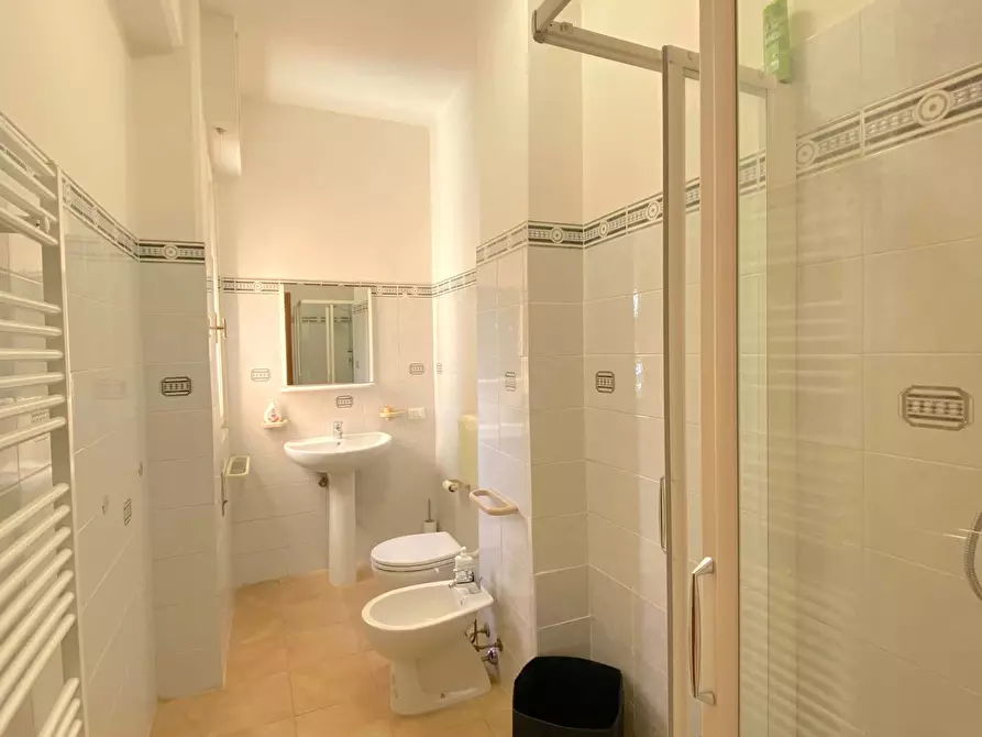 Immagine 13 di Appartamento in affitto  in Via Giulio Cesare82 a Viareggio