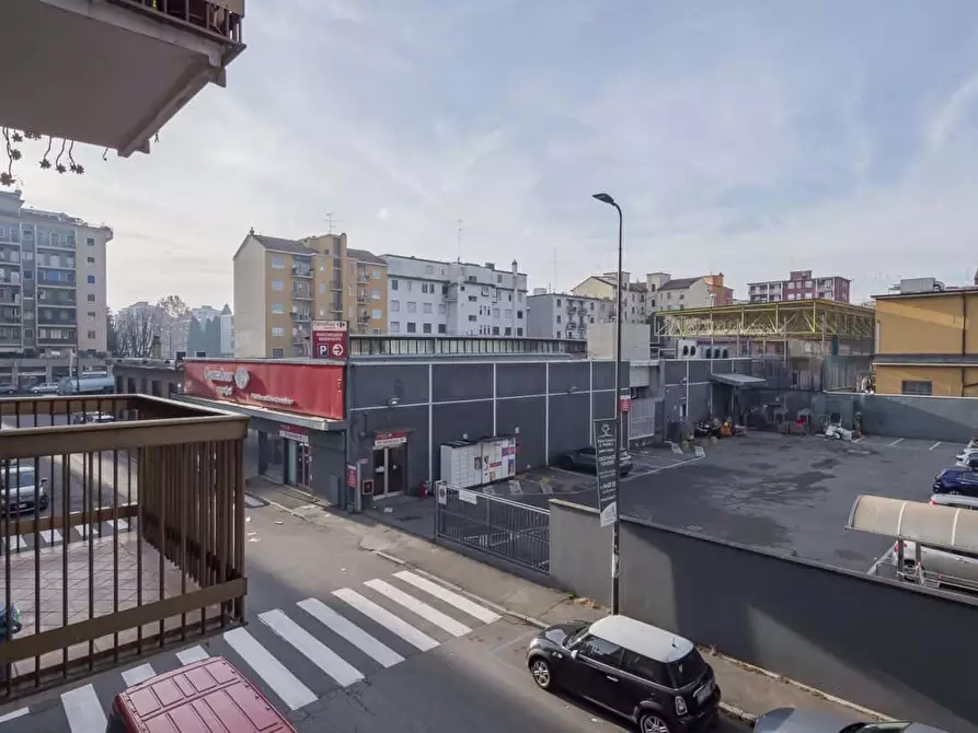 Immagine 1 di Appartamento in affitto  in Via Gressoney1 a Milano