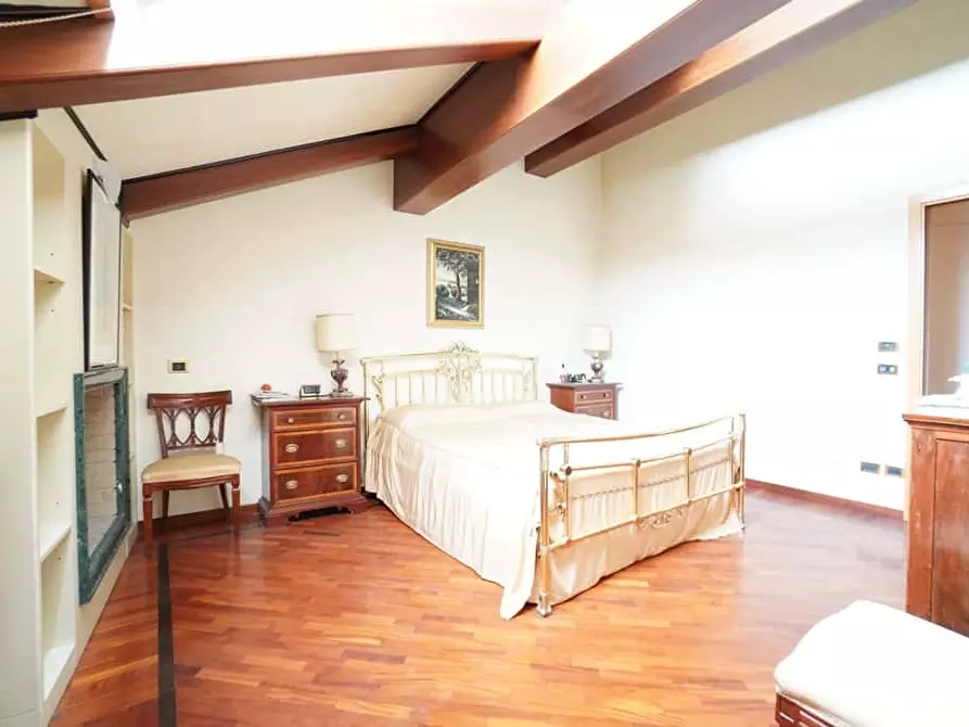 Immagine 17 di Appartamento in affitto  in Via Galliera18 a Bologna