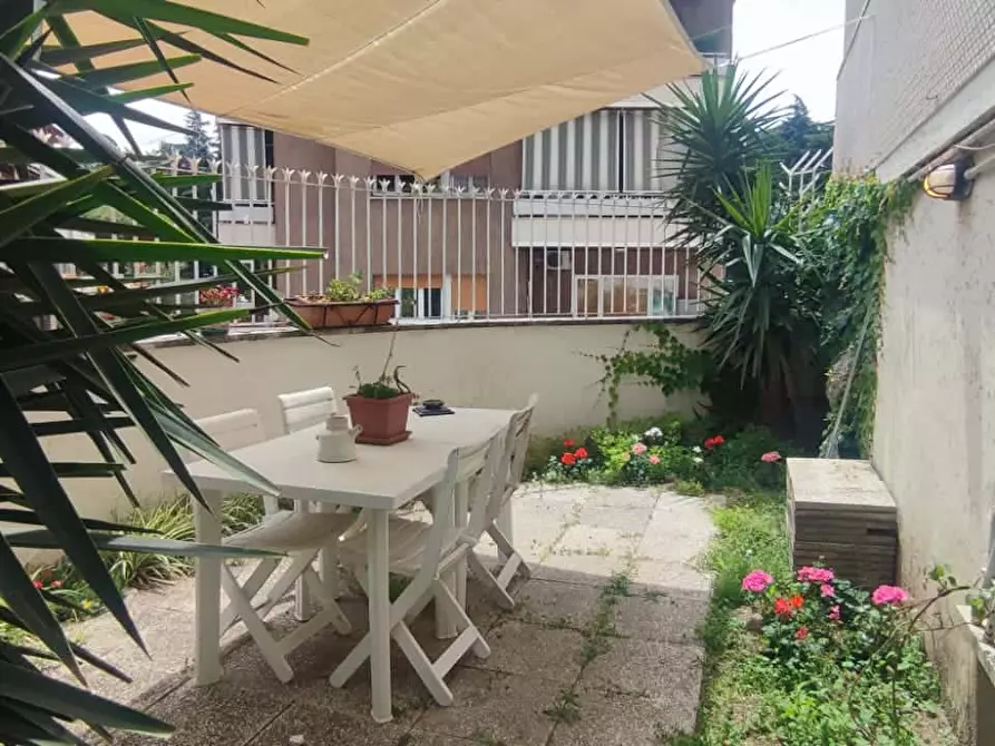Immagine 29 di Appartamento in affitto  in Via San Pio V126 a Roma