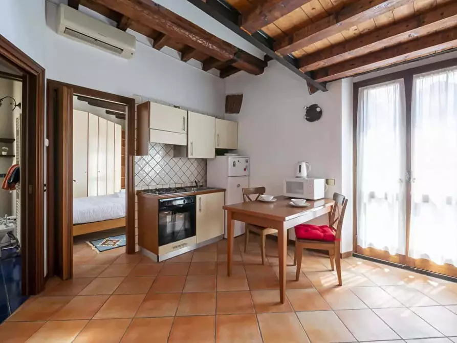 Immagine 2 di Appartamento in affitto  in Via Lodovico Muratori10 a Milano