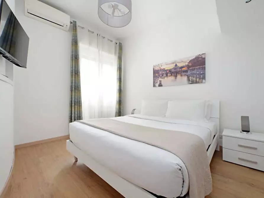 Immagine 5 di Appartamento in affitto  in Via Innocenzo XI7 a Roma