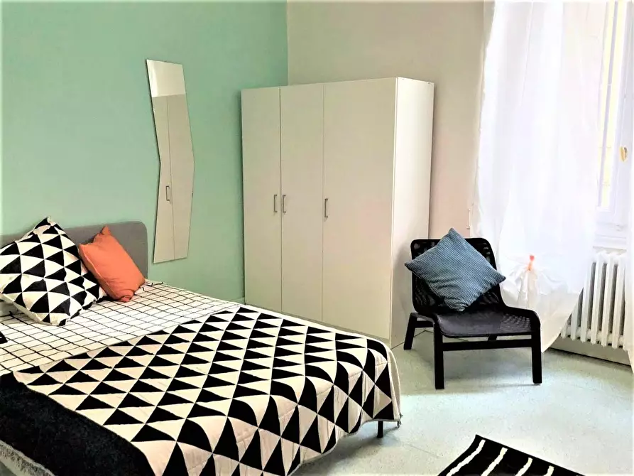 Immagine 3 di Camera in affitto  in Via della Cernaia38 a Firenze