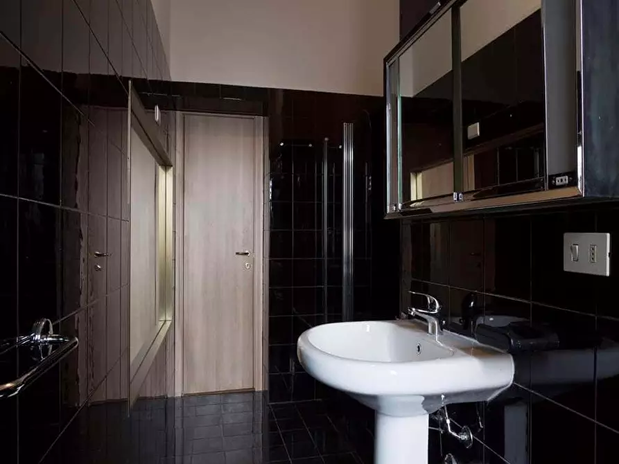 Immagine 13 di Camera in affitto  in Piazza Sant'Agostino7 a Milano