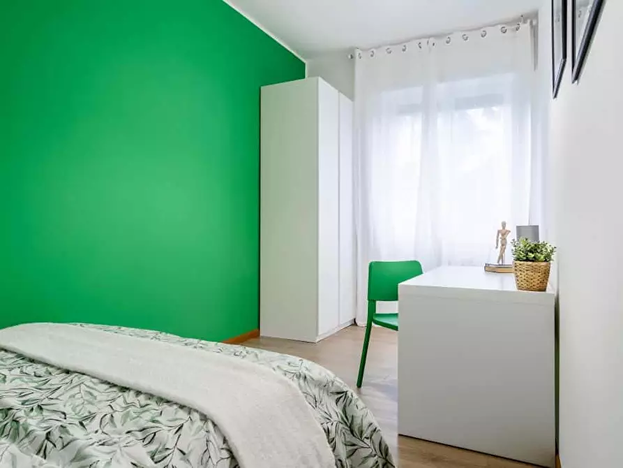 Immagine 4 di Camera in affitto  in Via Tavazzano10 a Milano