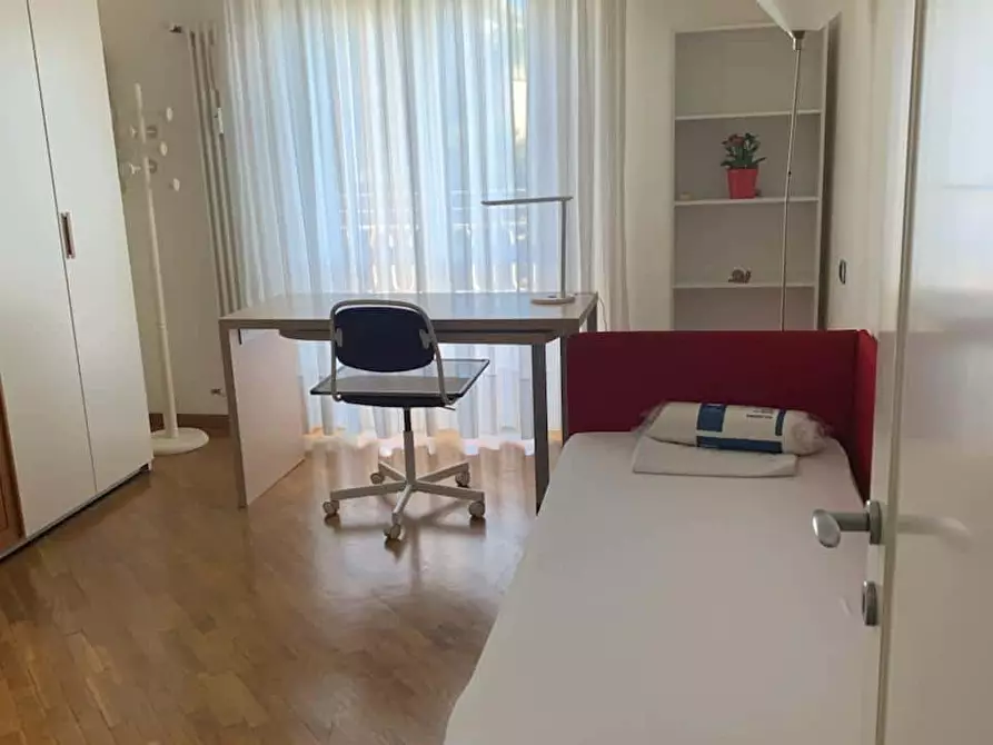 Immagine 11 di Appartamento in affitto  in Via Alfredo Oriani2 a Milano