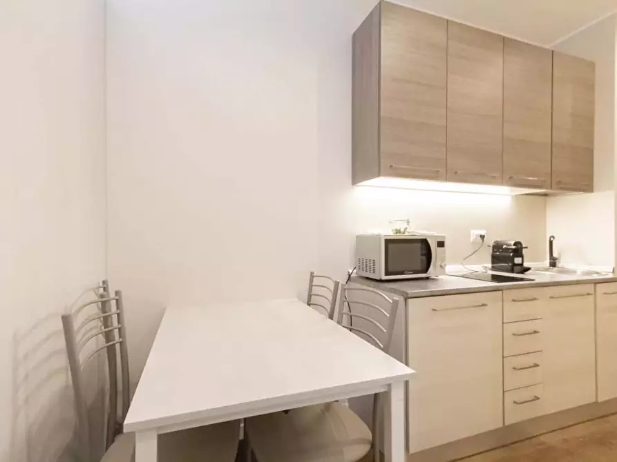 Immagine 16 di Appartamento in affitto  in Via Santa Maria Valle1 a Milano