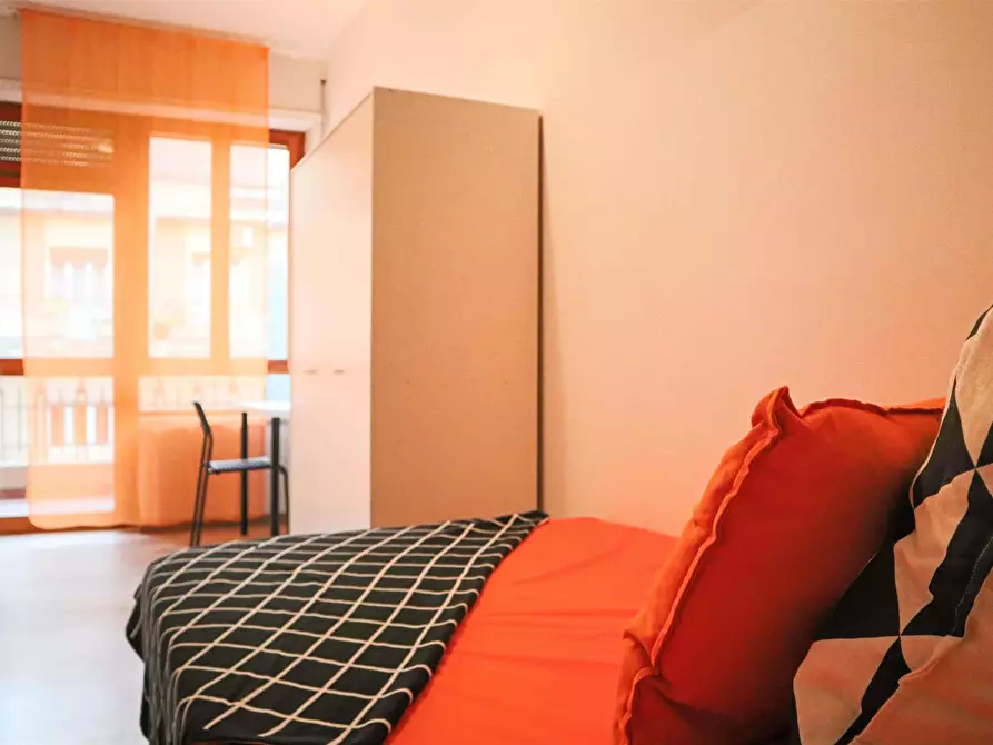 Immagine 1 di Camera in affitto  in Via Tigellio24 a Cagliari