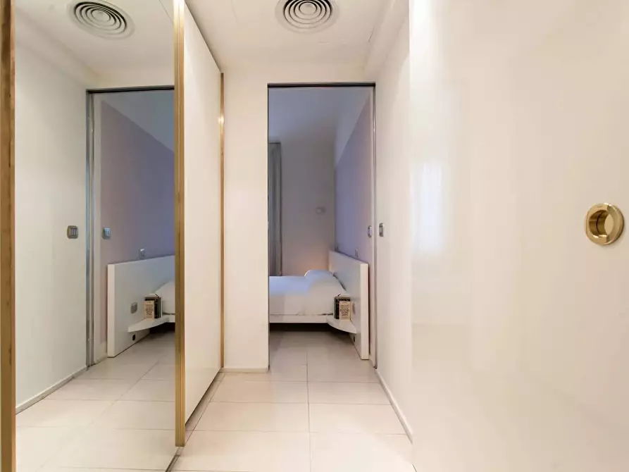 Immagine 14 di Appartamento in affitto  in Via Galvano Fiamma40 a Milano