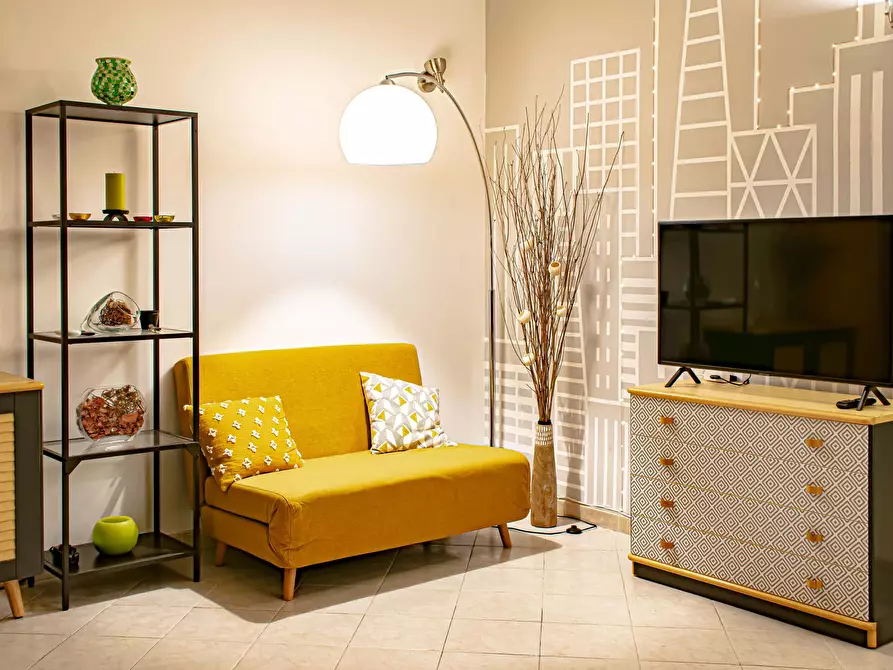 Immagine 1 di Appartamento in affitto  in Via Albano74 a Roma