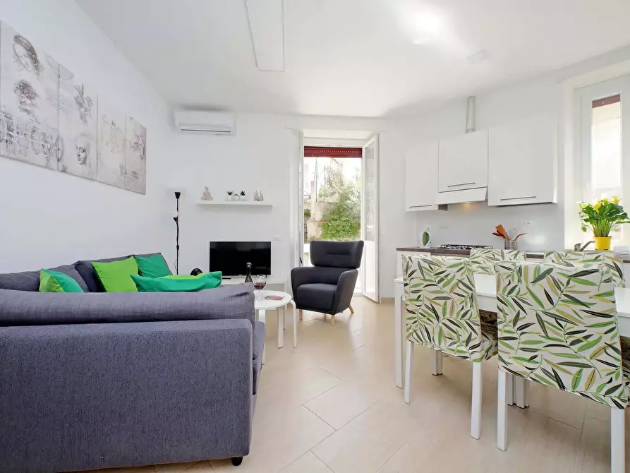 Immagine 11 di Appartamento in affitto  in Via Livorno36 a Roma