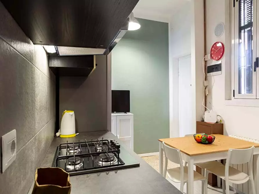 Immagine 12 di Camera in affitto  in Via Savona23 a Milano