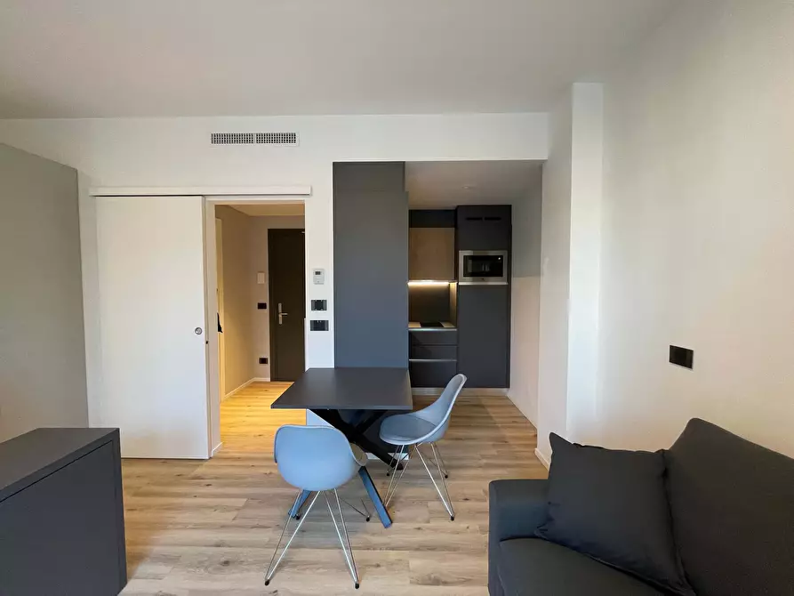 Immagine 1 di Appartamento in affitto  in Viale Monza137 a Milano