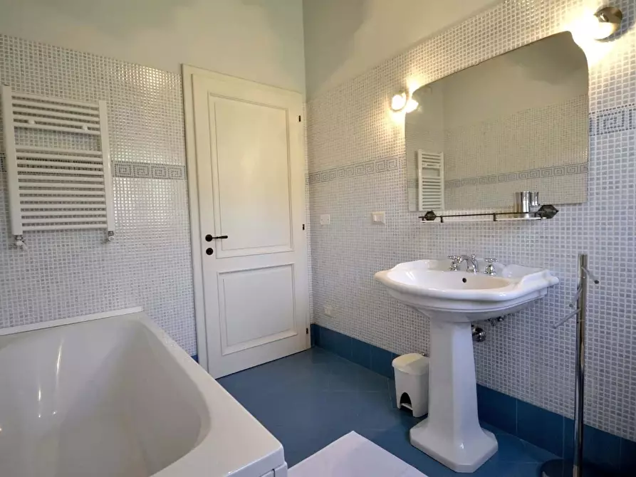 Immagine 32 di Appartamento in affitto  in Via del Palazzone a Cortona