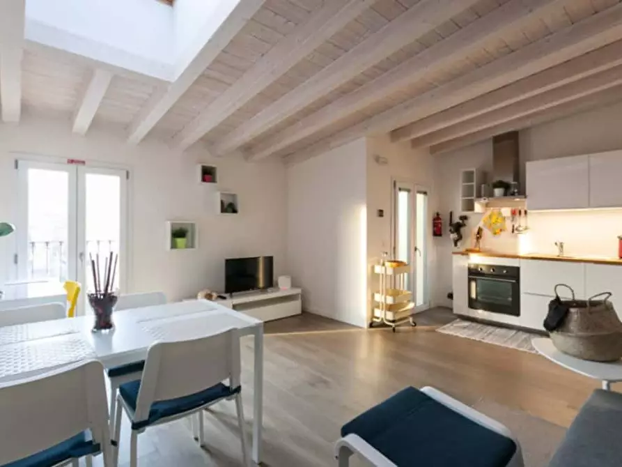 Immagine 3 di Appartamento in affitto  in Via Carlo Farini82 a Milano