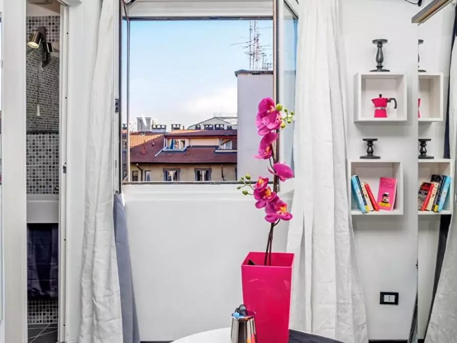 Immagine 1 di Appartamento in affitto  in Via Pietro Crespi11 a Milano