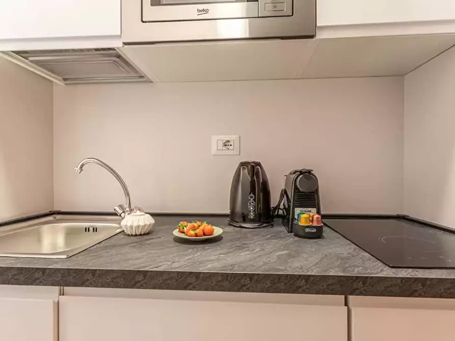 Immagine 26 di Appartamento in affitto  in Via Beata Maria de Mattias2 a Roma