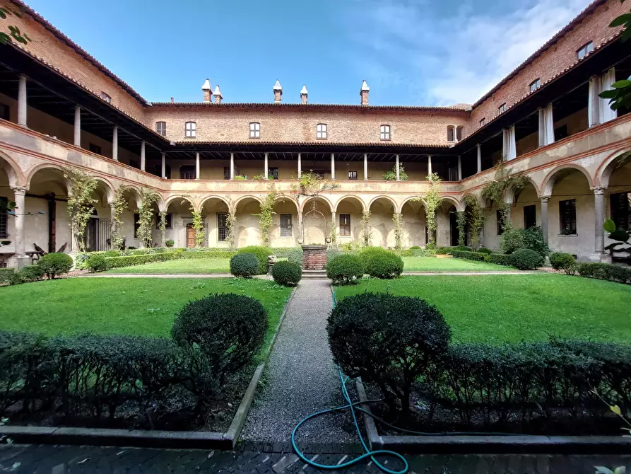 Immagine 27 di Appartamento in affitto  in Via Cappuccio3 a Milano