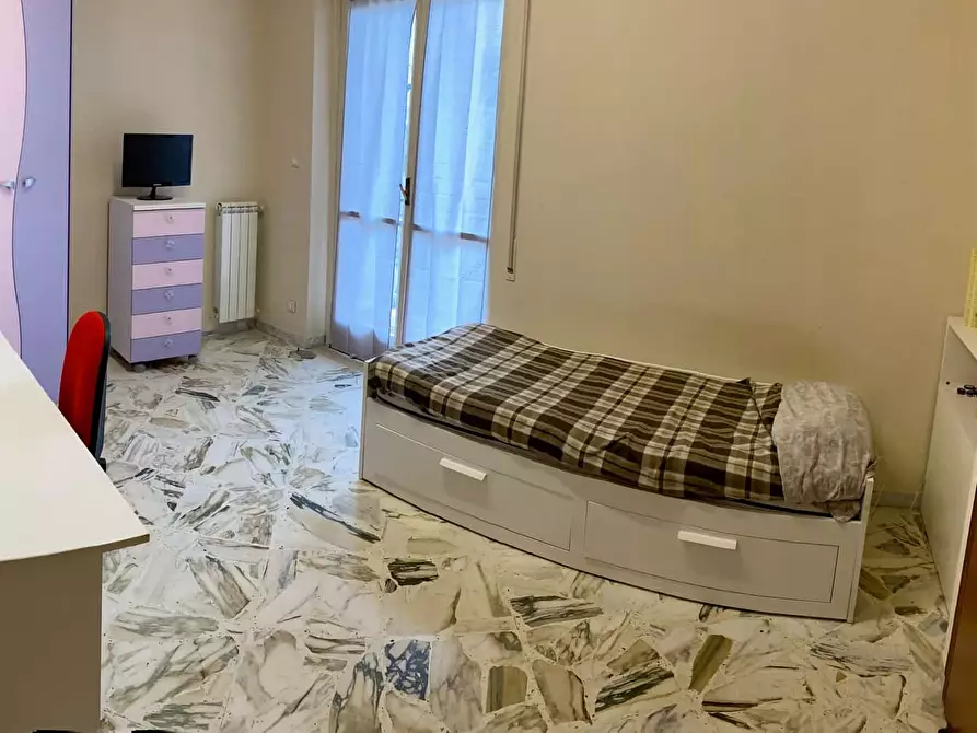 Immagine 5 di Camera in affitto  in Via Asilo Sant'Agata26 a Catania