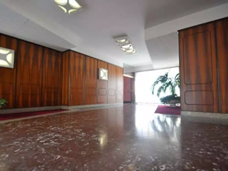Immagine 12 di Camera in affitto  in Viale Famagosta30 a Milano