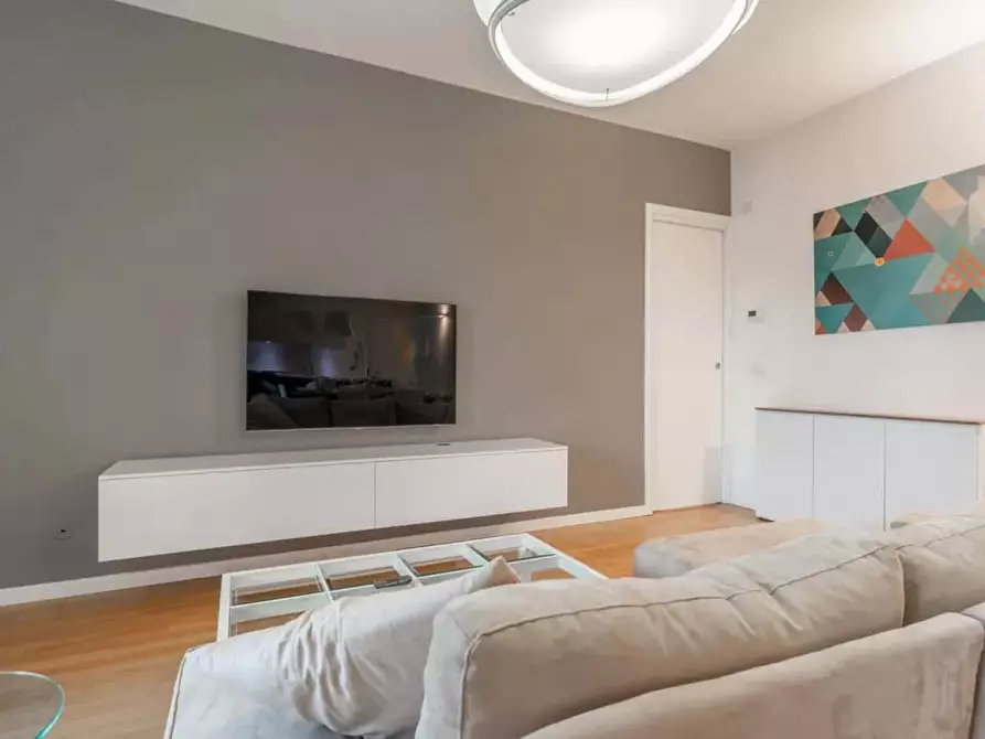 Immagine 2 di Appartamento in affitto  in Via Principe Eugenio61 a Milano