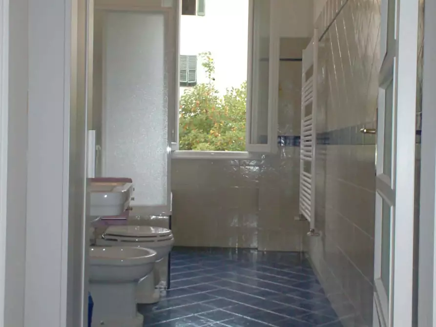 Immagine 26 di Camera in affitto  in Via del Campuccio100 a Firenze