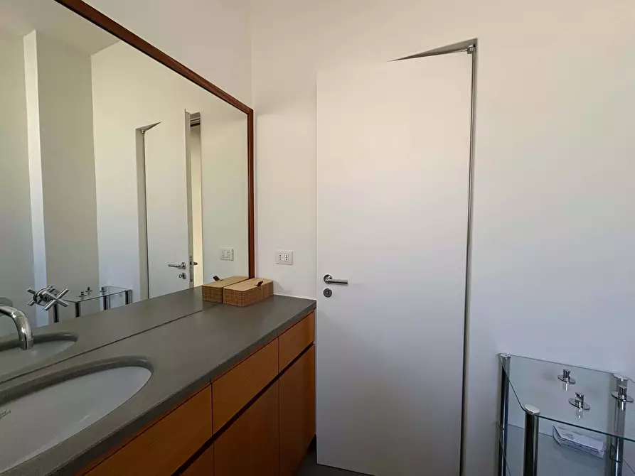 Immagine 9 di Appartamento in affitto  in Viale Elvezia12 a Milano