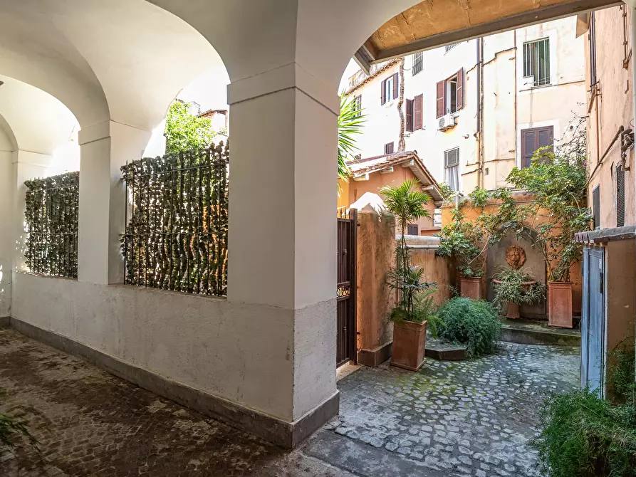 Immagine 20 di Appartamento in affitto  in Via della Scala63 a Roma