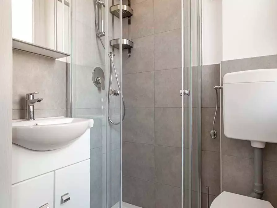 Immagine 15 di Camera in affitto  in Via Friuli8 a Milano