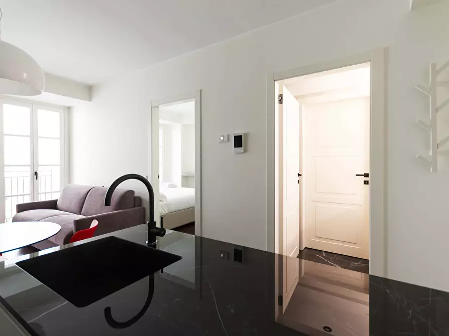 Immagine 12 di Appartamento in affitto  in Via Medici5 a Milano