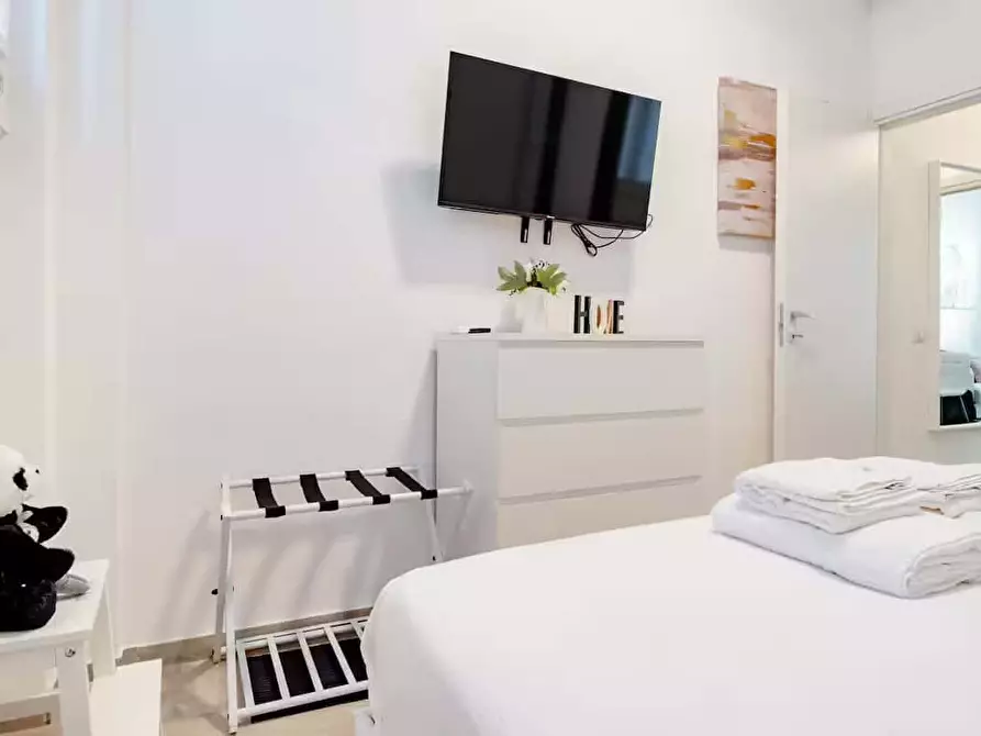 Immagine 5 di Appartamento in affitto  in Viale Carlo Troya23 a Milano