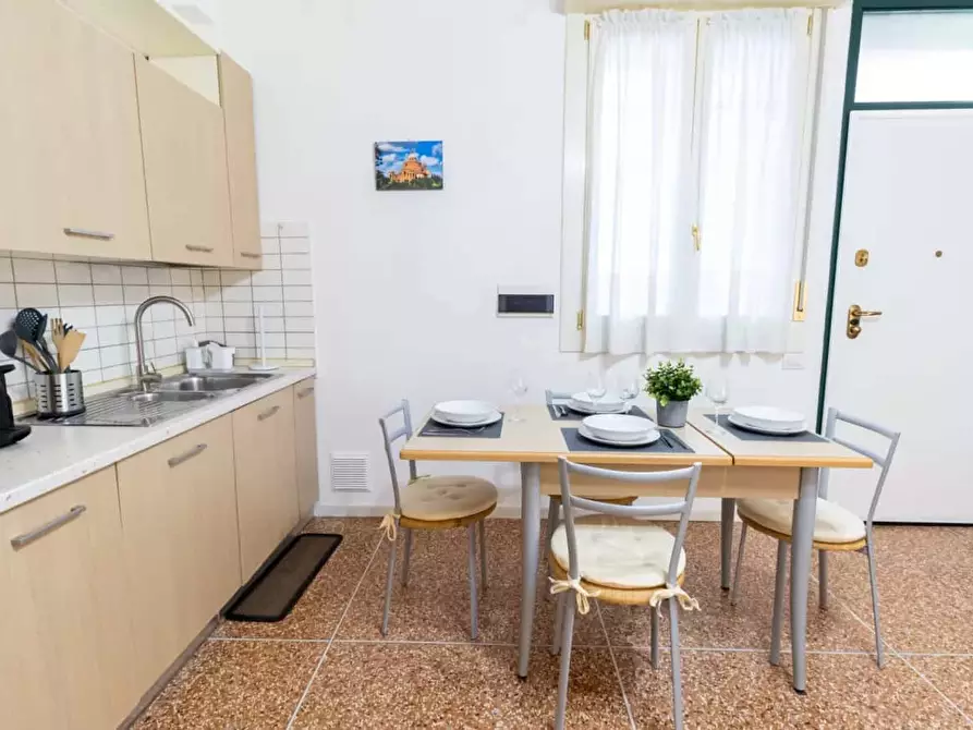 Immagine 22 di Appartamento in affitto  in Via Giuseppe Gaspari2 a Casalecchio Di Reno