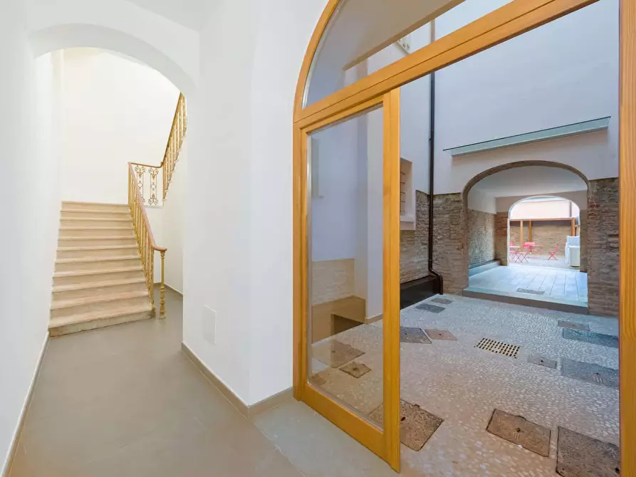 Immagine 14 di Camera in affitto  in Via Armari11 a Ferrara