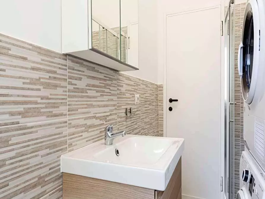 Immagine 11 di Camera in affitto  in Via Amatore Sciesa7 a Milano