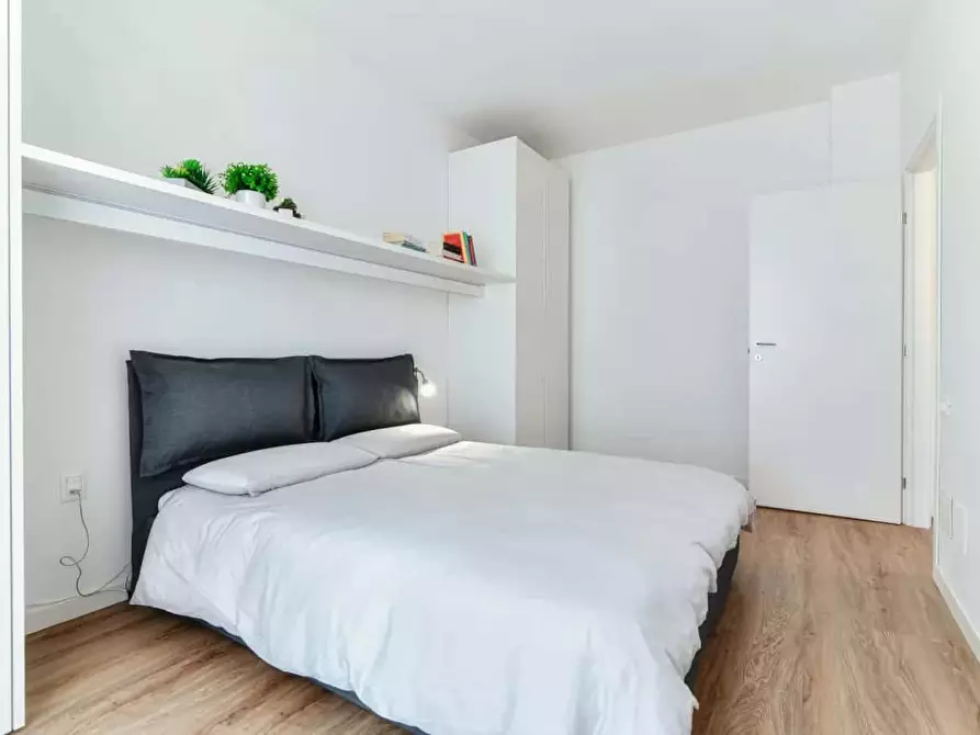 Immagine 17 di Appartamento in affitto  in Viale Franklin Delano Roosevelt9 a Como