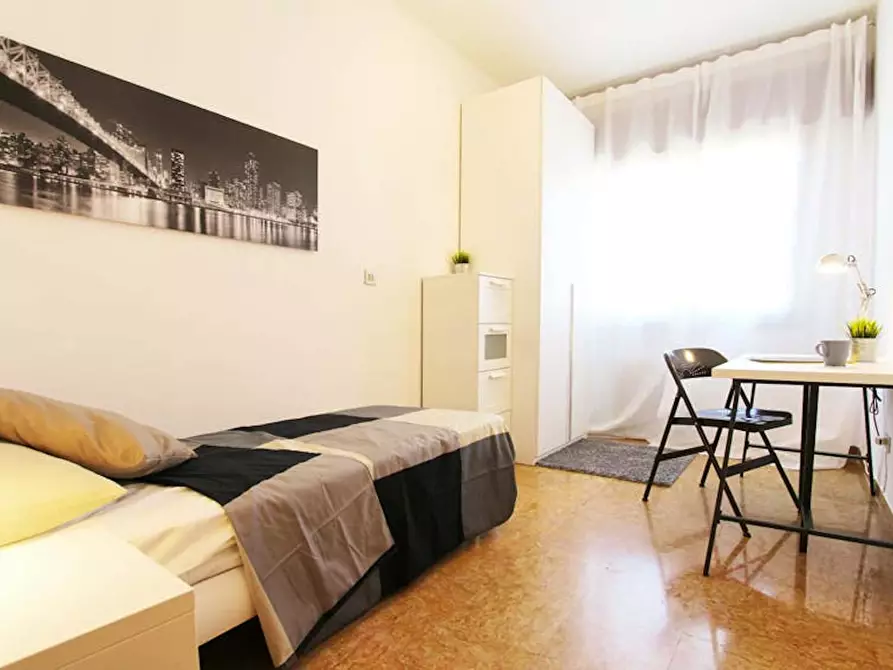 Immagine 1 di Camera in affitto  in Via Augusto Murri a Venezia