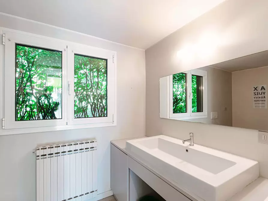 Immagine 49 di Appartamento in affitto  in Via Belvedere10 a Bizzarone