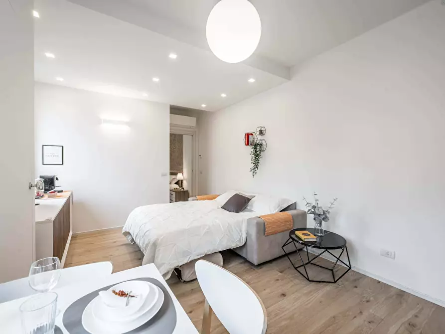 Immagine 6 di Appartamento in affitto  in Viale C. Sigonio76 a Modena