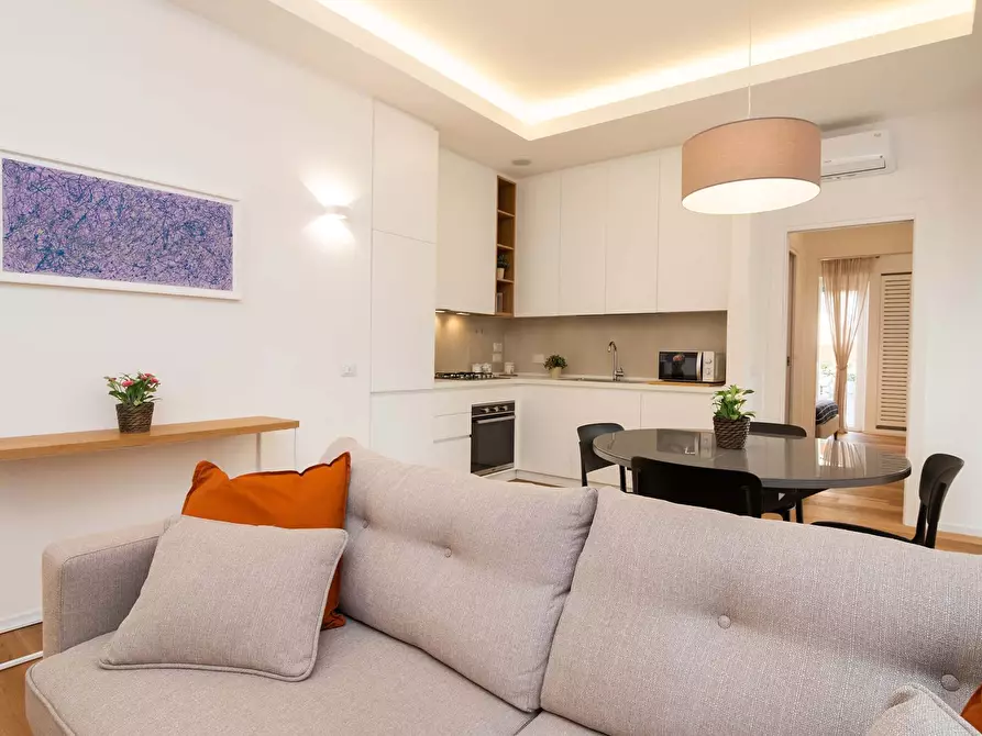 Immagine 25 di Appartamento in affitto  in Via Appiano6 a Roma
