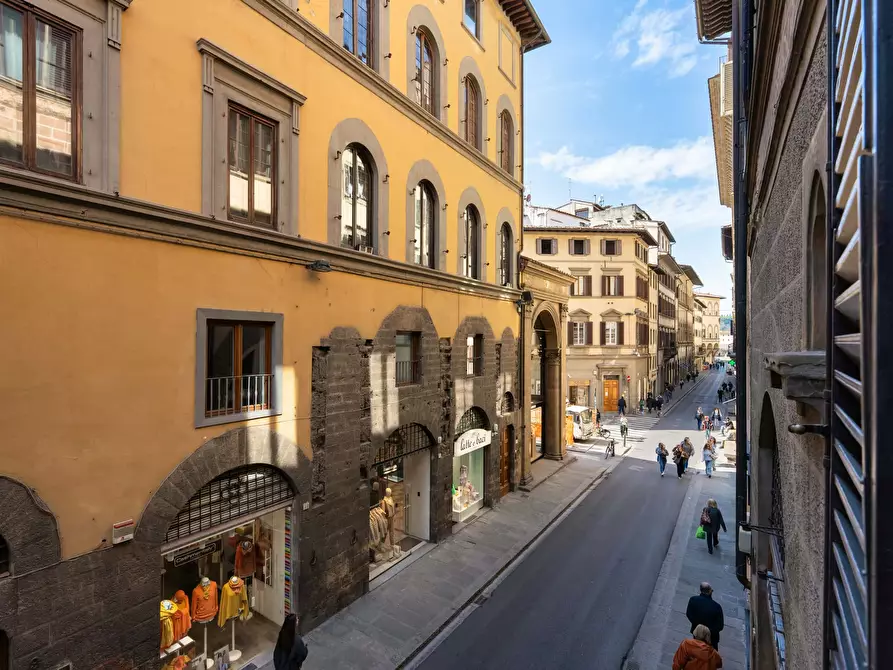 Immagine 38 di Appartamento in affitto  in Via della Vigna Nuova a Firenze