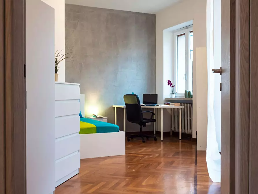 Immagine 2 di Camera in affitto  in Via Frinco15 a Torino